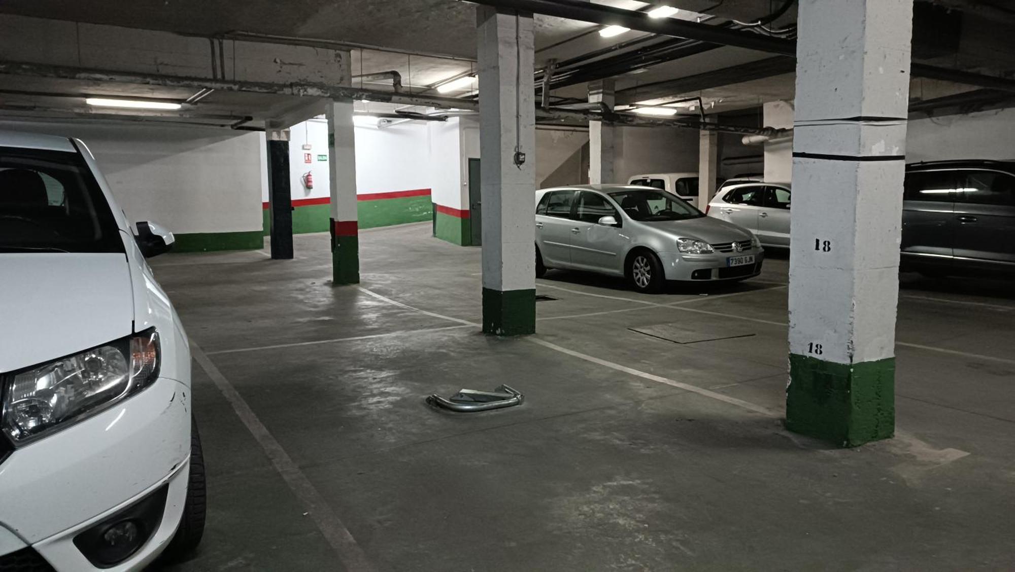 Sherryflat Caballeros - Parking Jerez de la Frontera Exterior foto