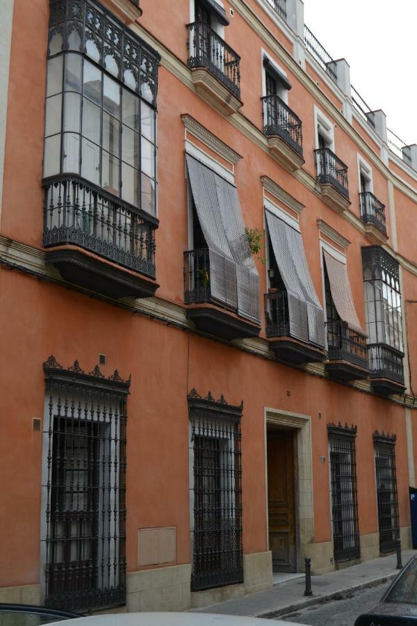 Sherryflat Caballeros - Parking Jerez de la Frontera Exterior foto